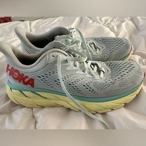 Hoka women’s shoes